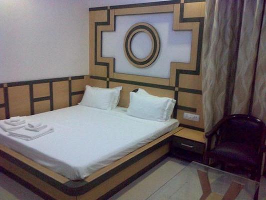 Hotel Chandra Palace